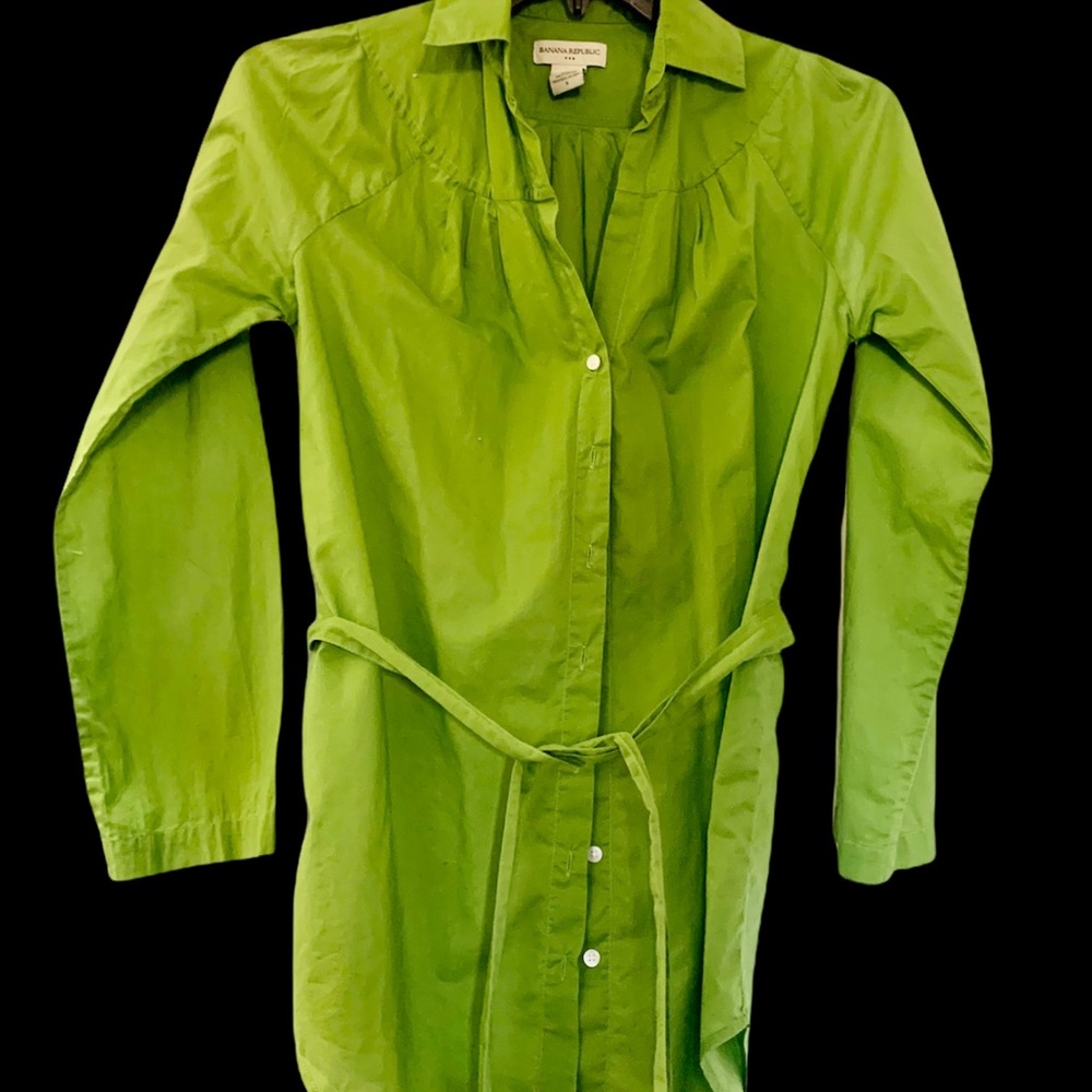 Banana Republic Long Sleeved 100% Cotton Green Top
